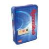 De doos van het strategische spel Rummikub Travel Tour vanuit een linkerhoek