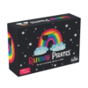 De doos van het strategische partyspel Rainbow Pirates vanuit een linkerhoek