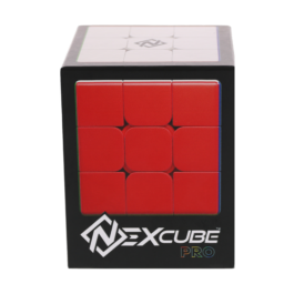 De voorkant van de doos van de supersonische speedcube Nexcube 3x3 Pro Cube