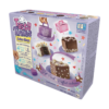 De doos van de bakset Tasty Tinies Gift Pack vanuit een rechterhoek